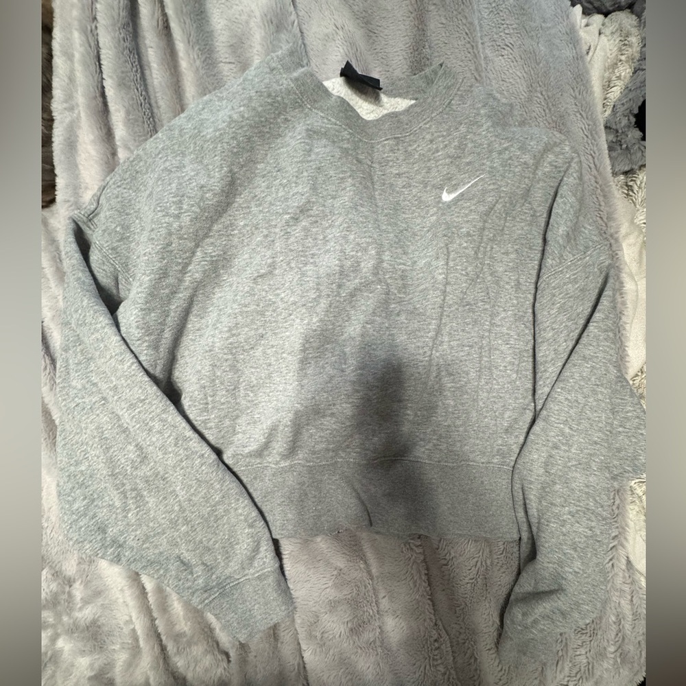 Nike Women’s Gray Sweater